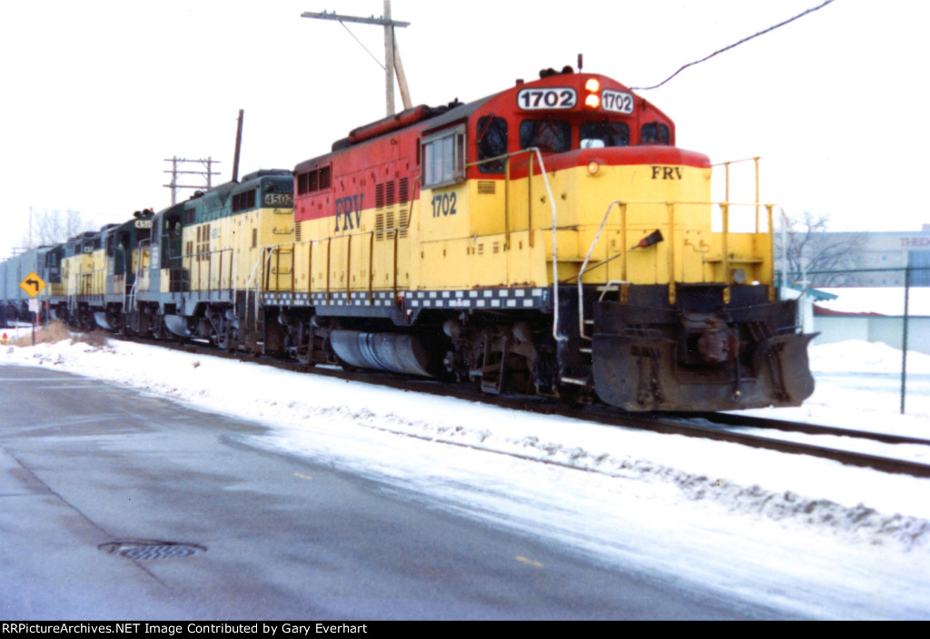 FRVR GP9 #1702 - Fox River Valley RR